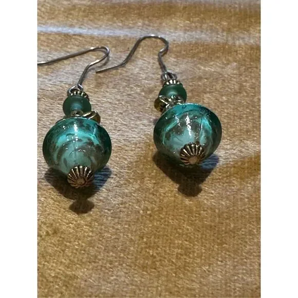 Lampwork bead earrings - Picture 5 of 6